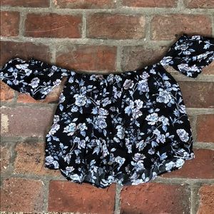 American eagle off the shoulder shirt